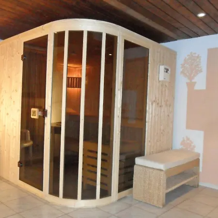 Bed & Breakfast Garni Haus Am Berg