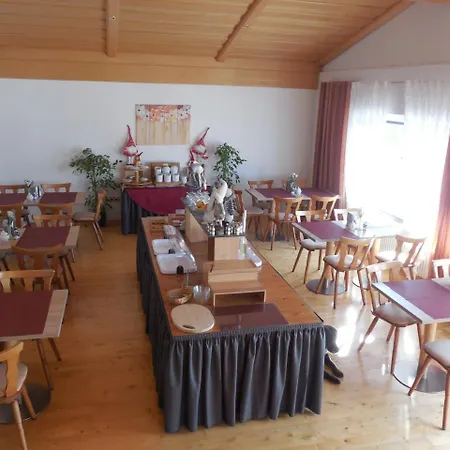 Bed & Breakfast Garni Haus Am Berg