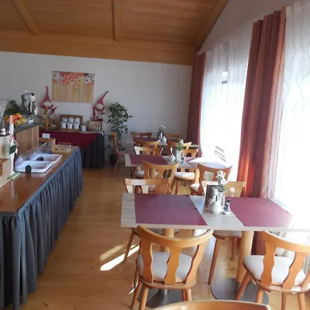 Bed & Breakfast Garni Haus Am Berg