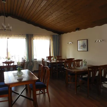 Garni Haus Am Berg Bed & Breakfast