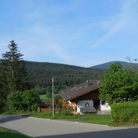 Garni Haus Am Berg Bed & Breakfast
