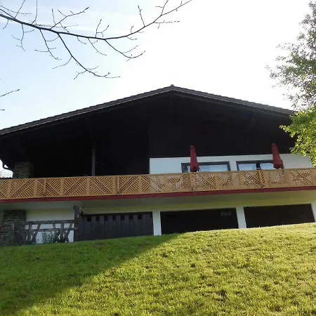 Garni Haus Am Berg Bed & Breakfast