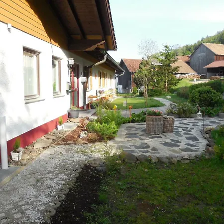 Garni Haus Am Berg Oda ve Kahvaltı